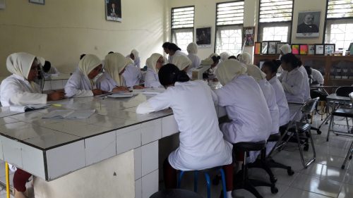 Praktikum Biologi Sel Mahasiswa Poltekes Tahun 2019